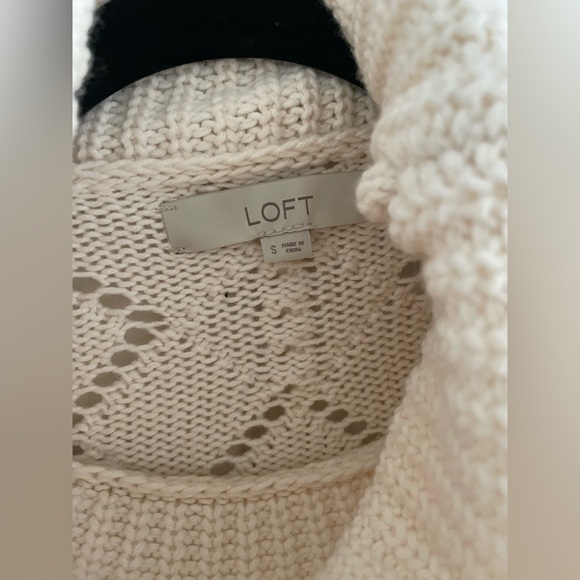 LOFT Textured Turtleneck Sweater - Picture 4 of 5